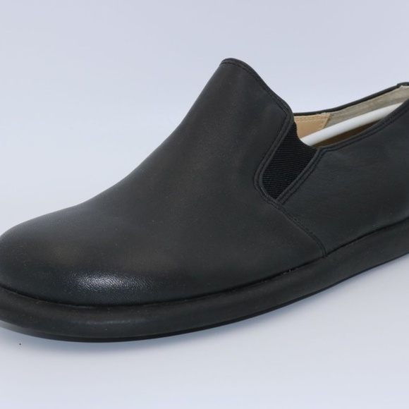 on your feet by chinese laundry